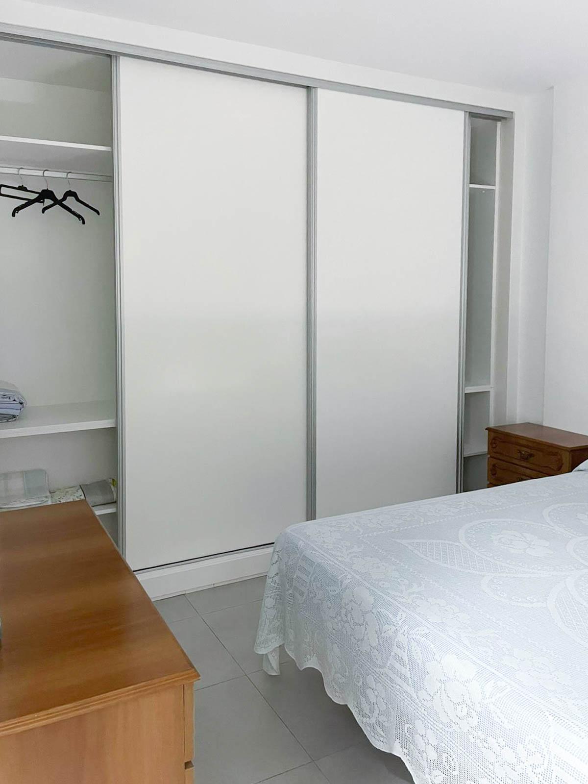 Bajo en 2º línea de playa en Carboneras