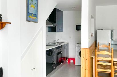 Bajo en 2º línea de playa en Carboneras