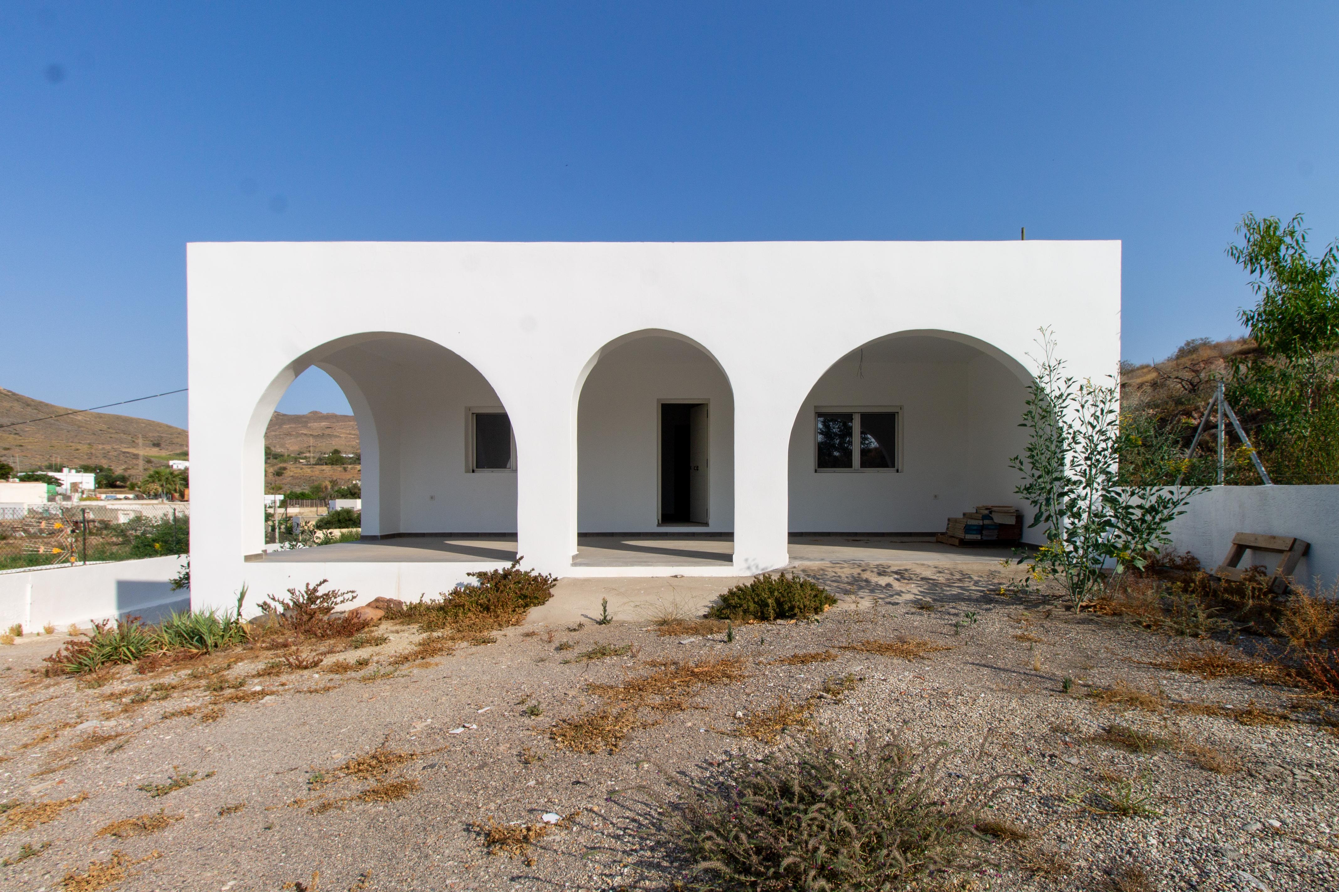 Varias casas y una de Planta Baja