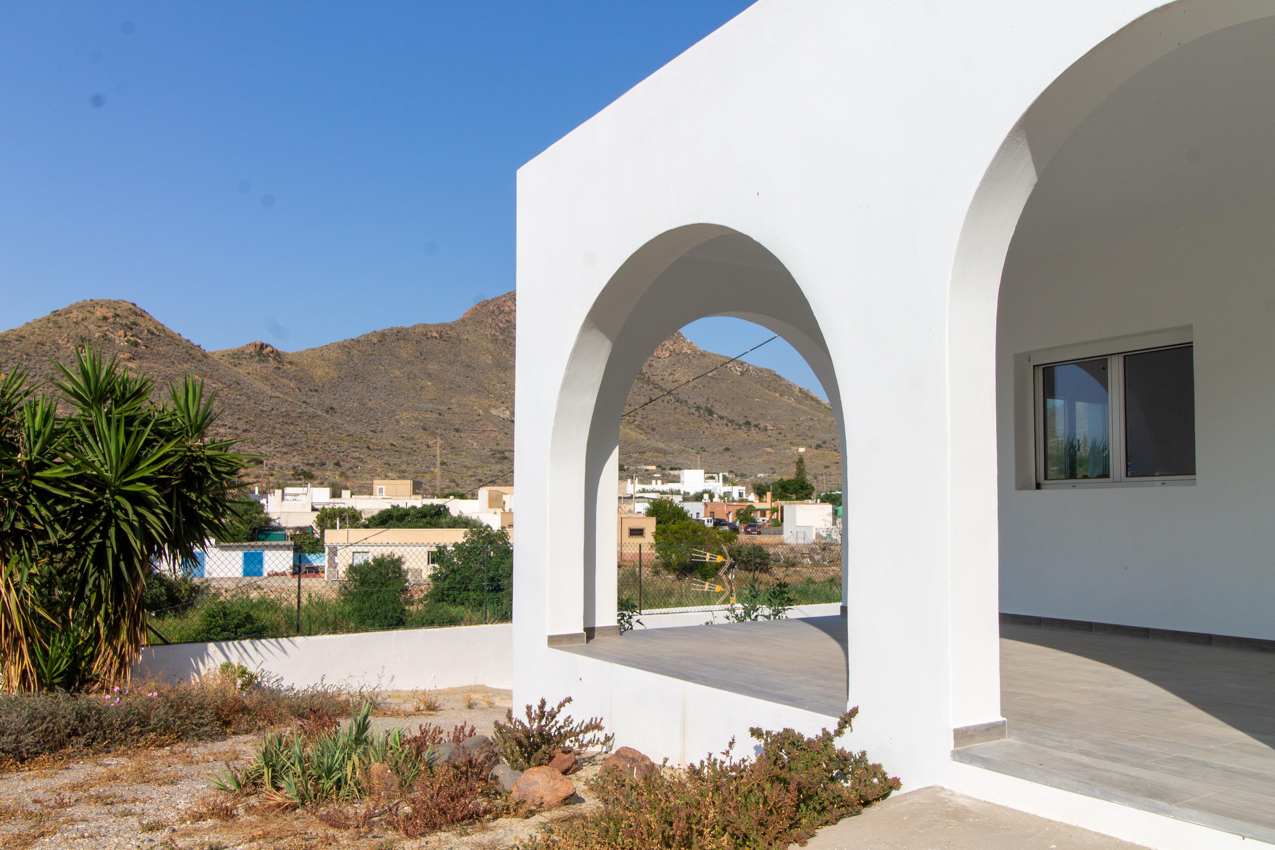 Varias casas y una de Planta Baja