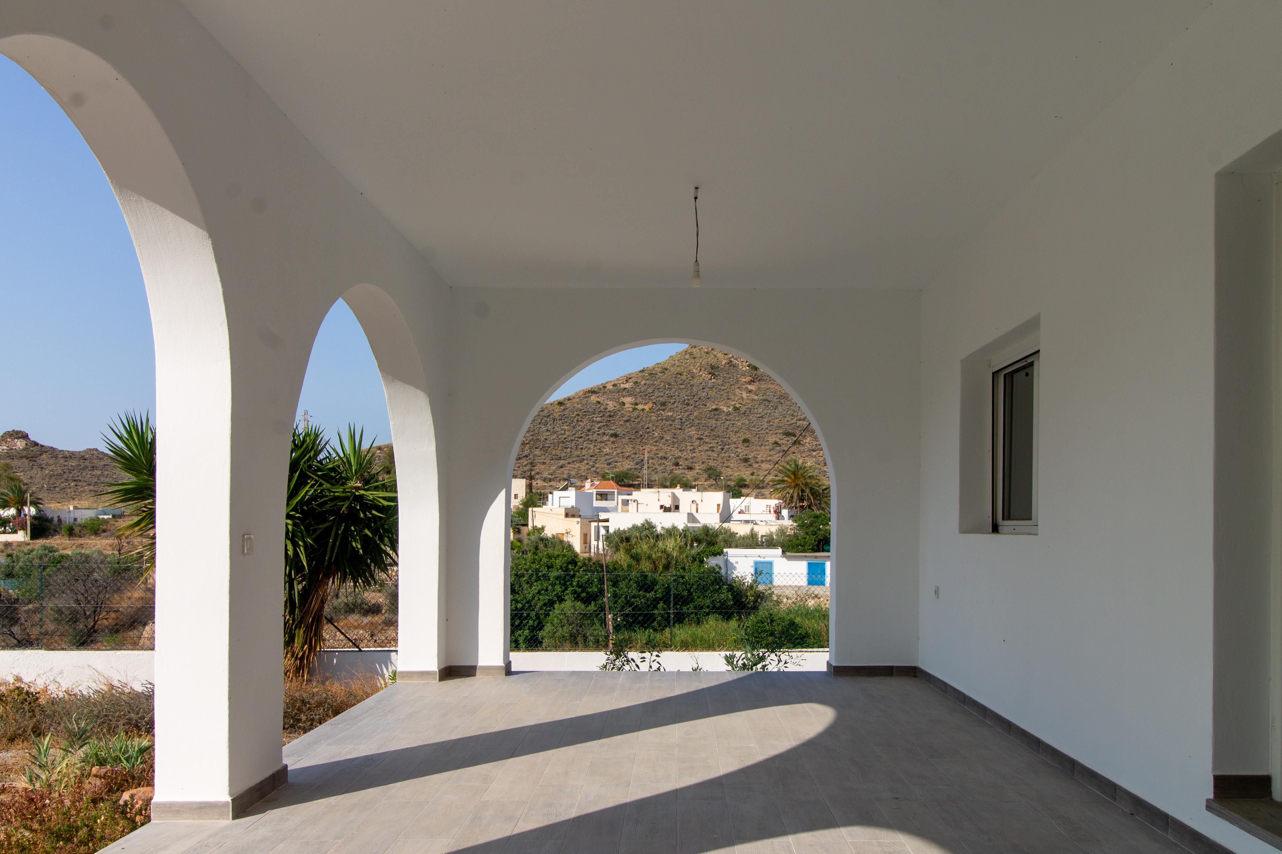 Varias casas y una de Planta Baja
