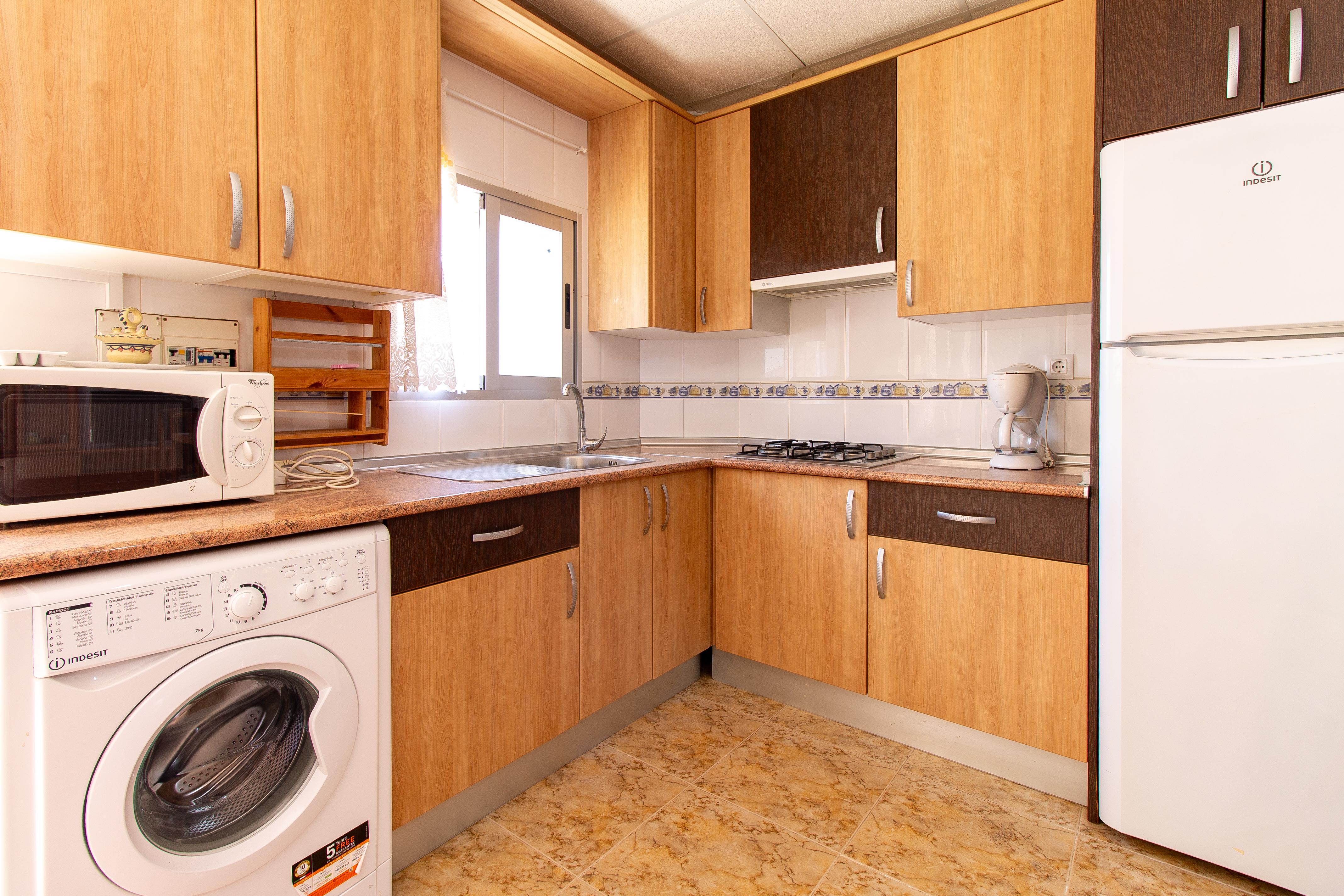 Dos casas en dos plantas y un estudio