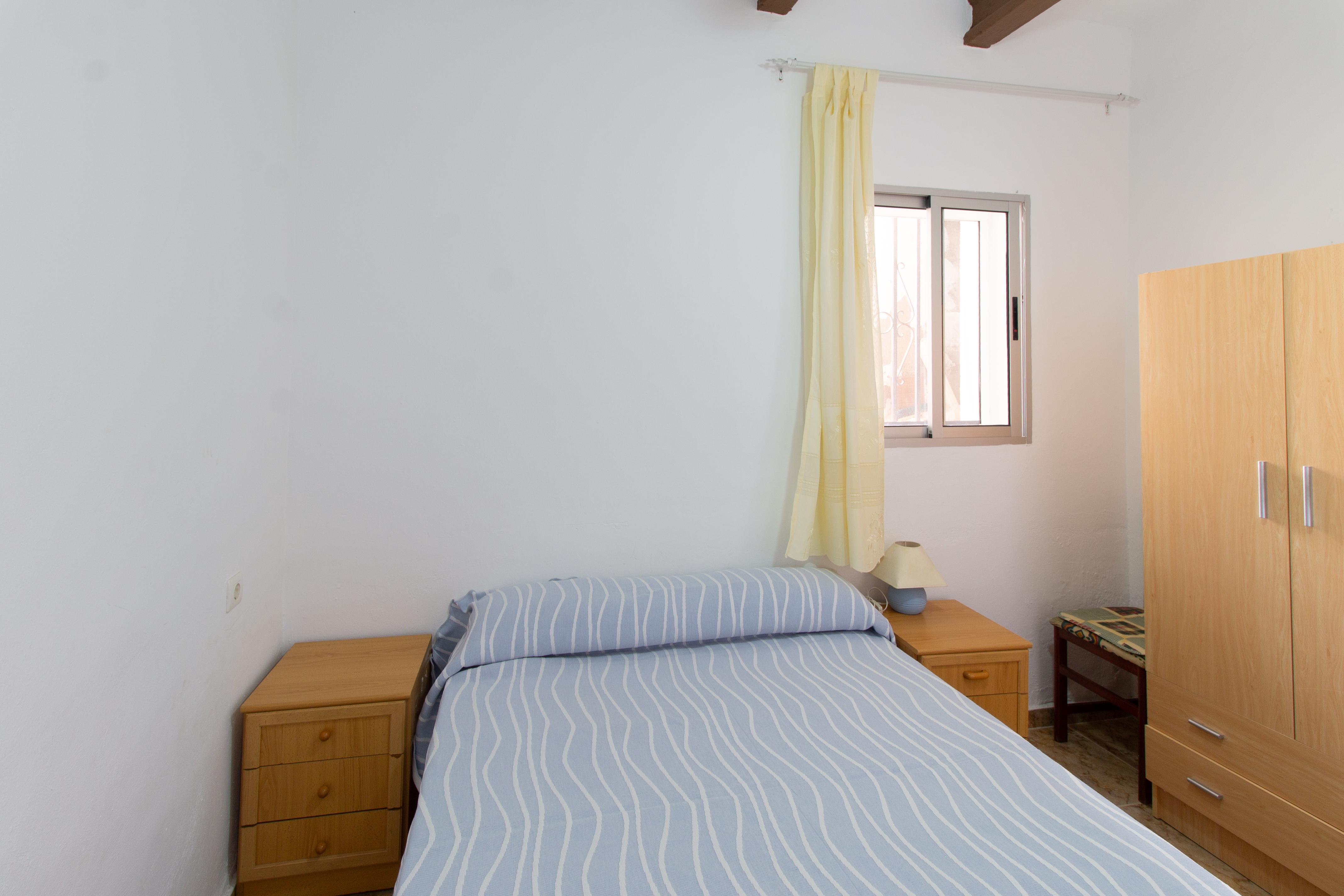 Dos casas en dos plantas y un estudio