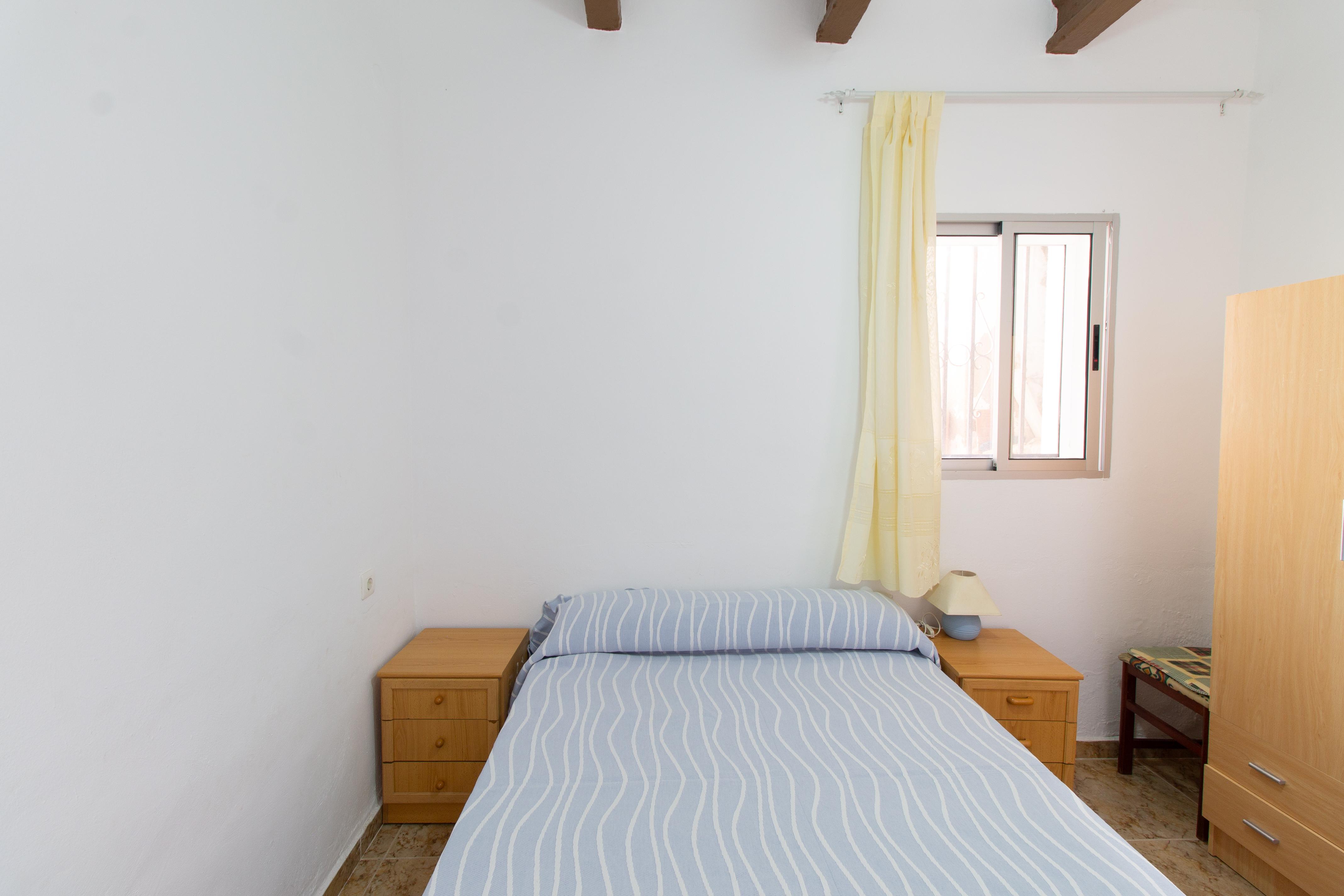 Dos casas en dos plantas y un estudio