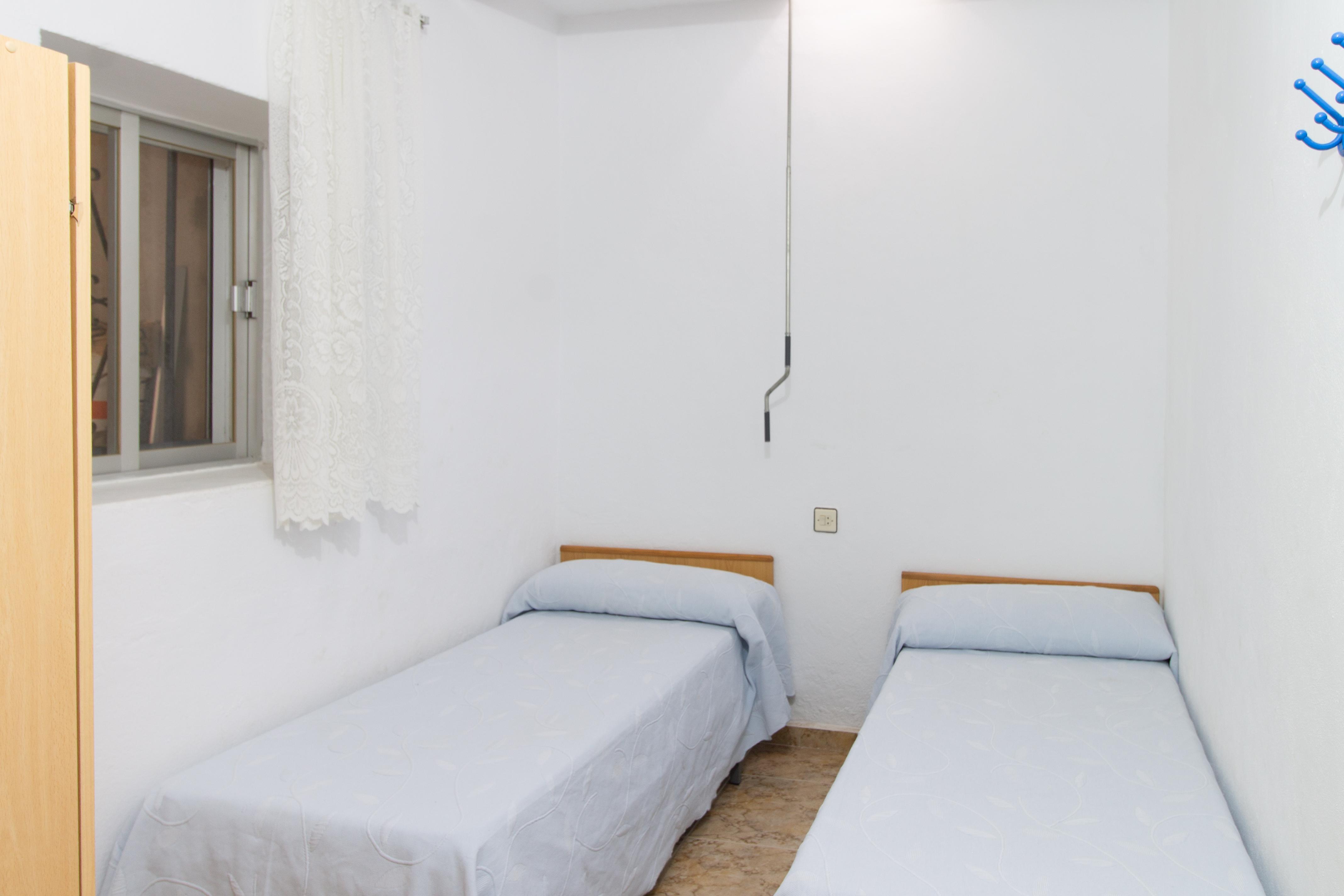 Dos casas en dos plantas y un estudio