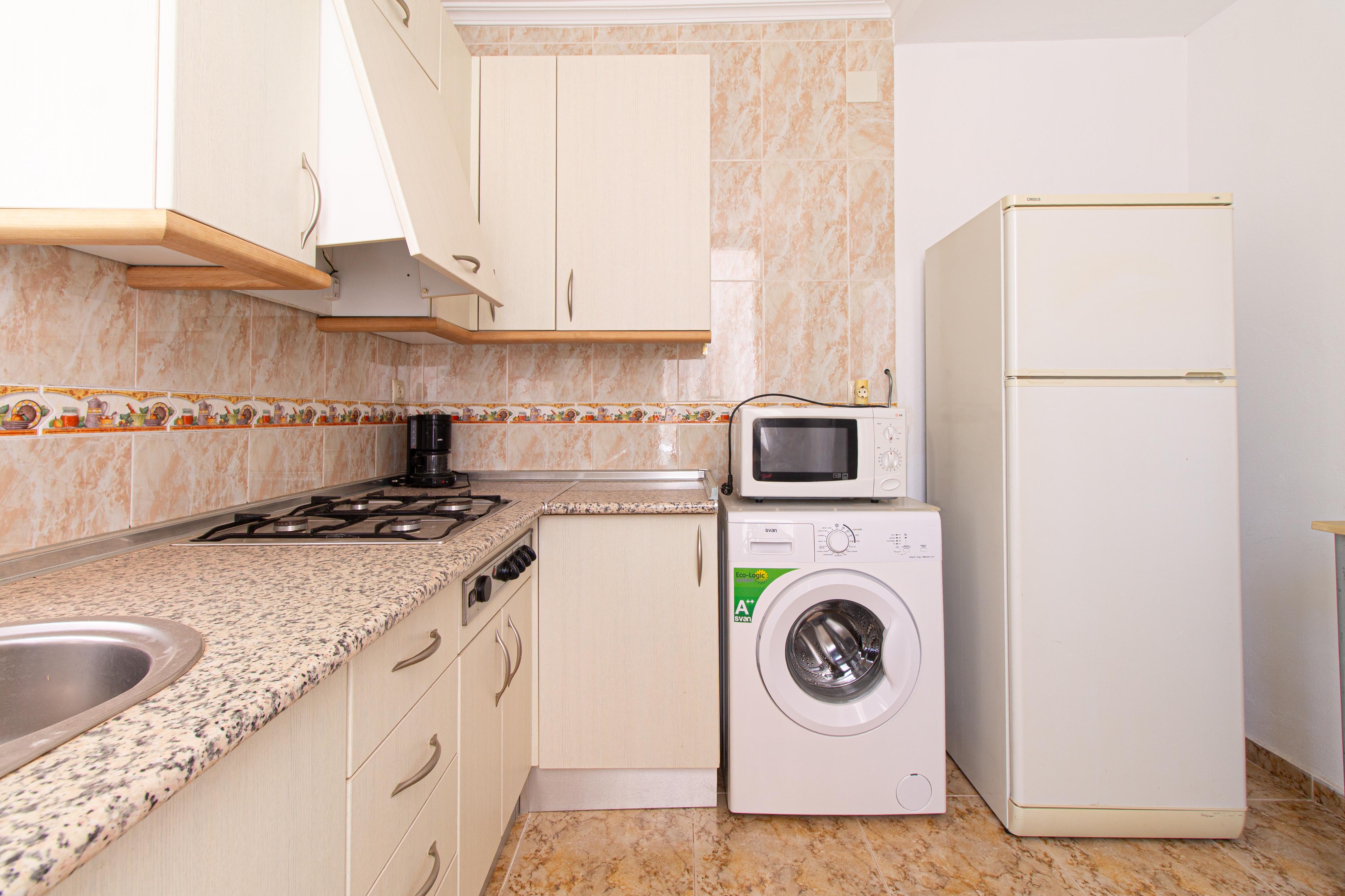 Dos casas en dos plantas y un estudio