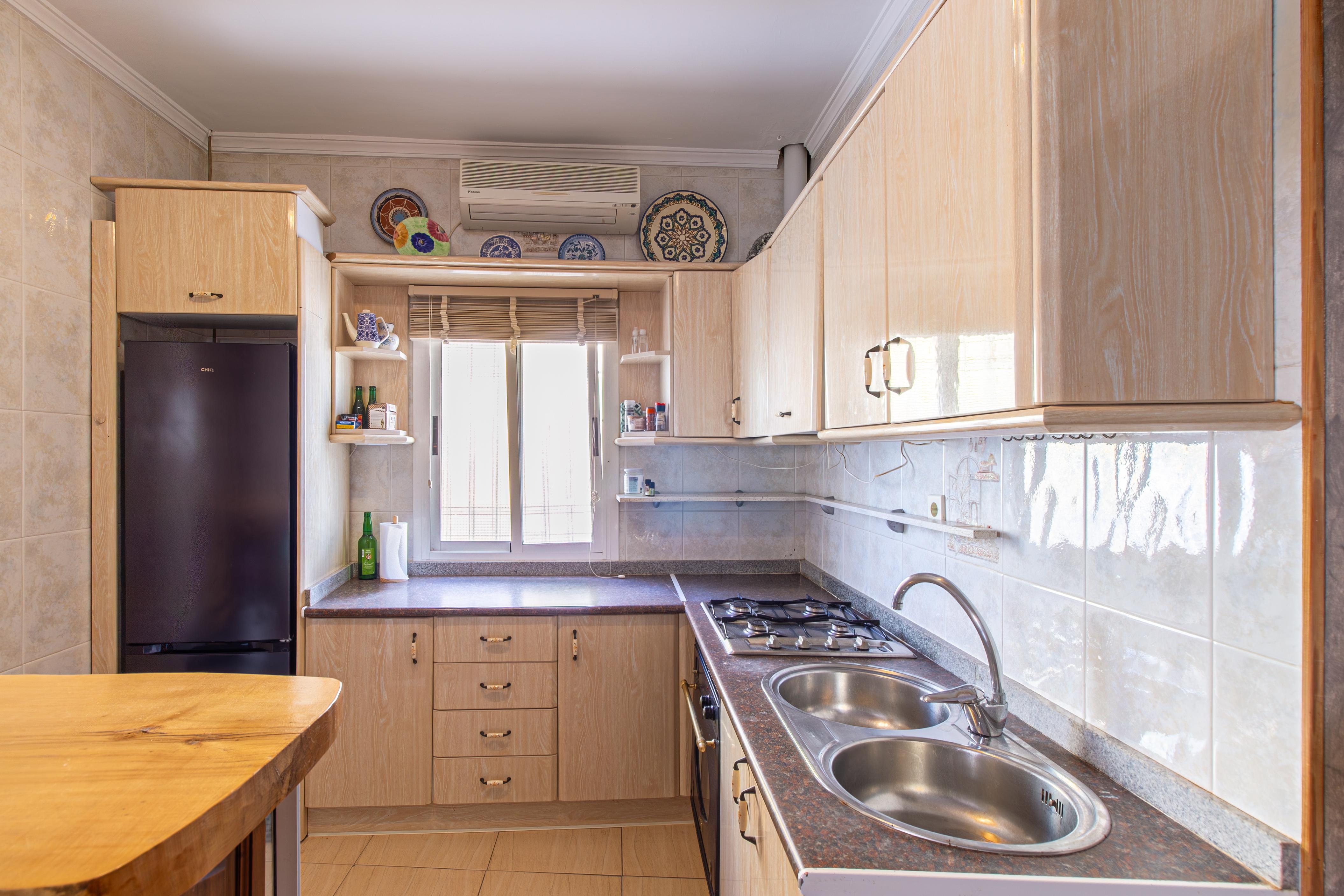 Encantadora casa de dos plantas reformada.