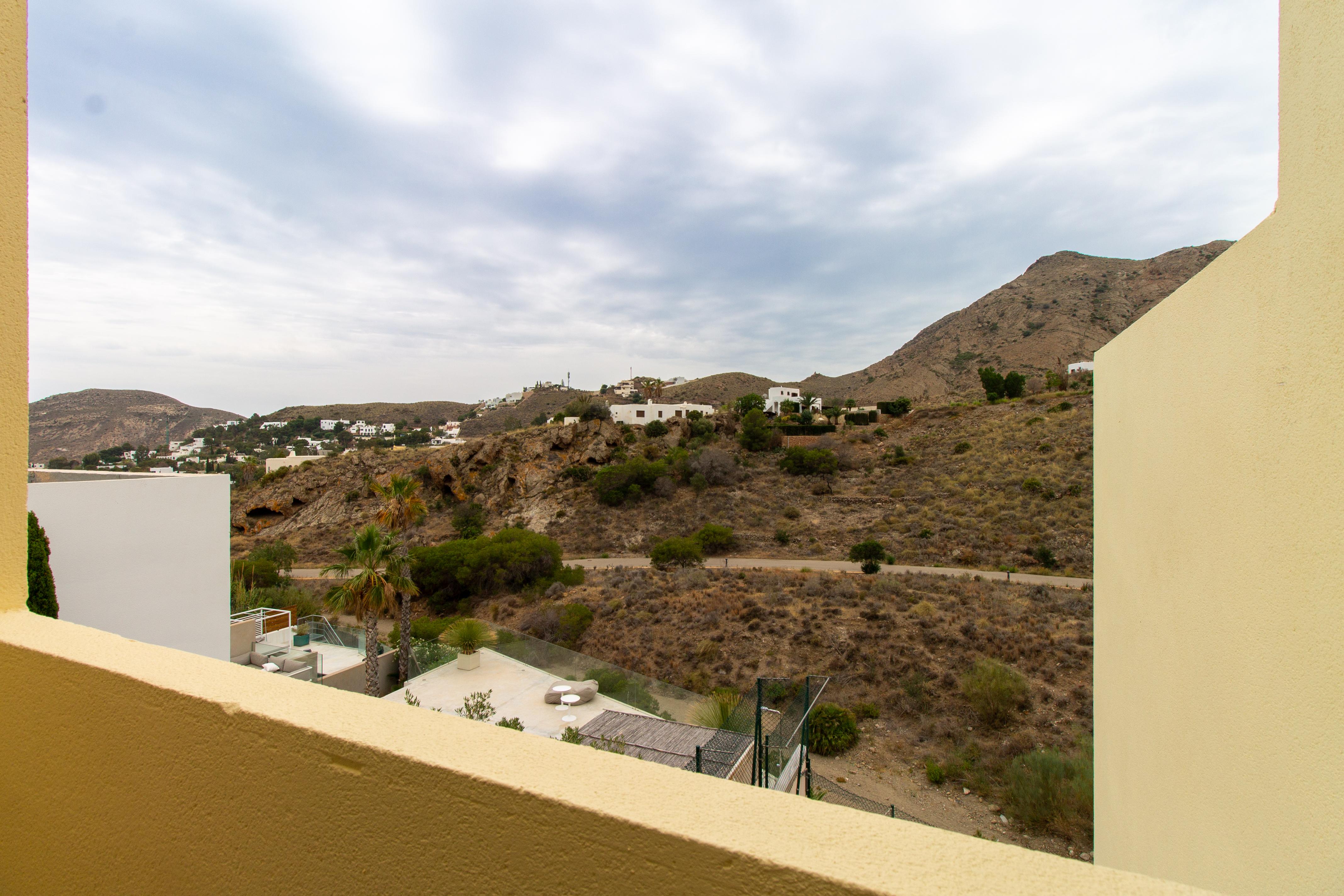Casa independiente con gran jardín y vistas únicas al parque Natural Cabo de Gata