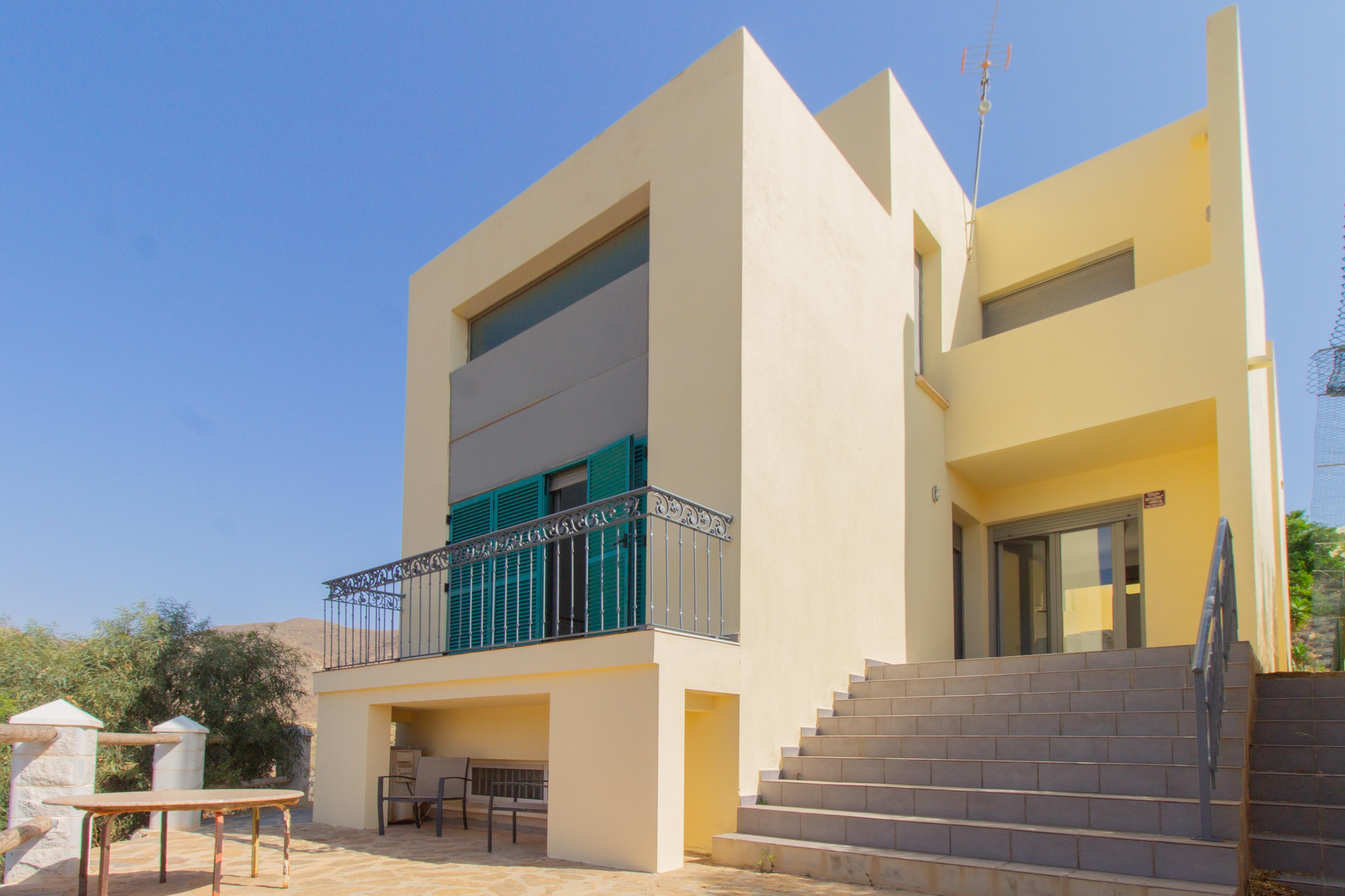 Casa independiente con gran jardín y vistas únicas al parque Natural Cabo de Gata