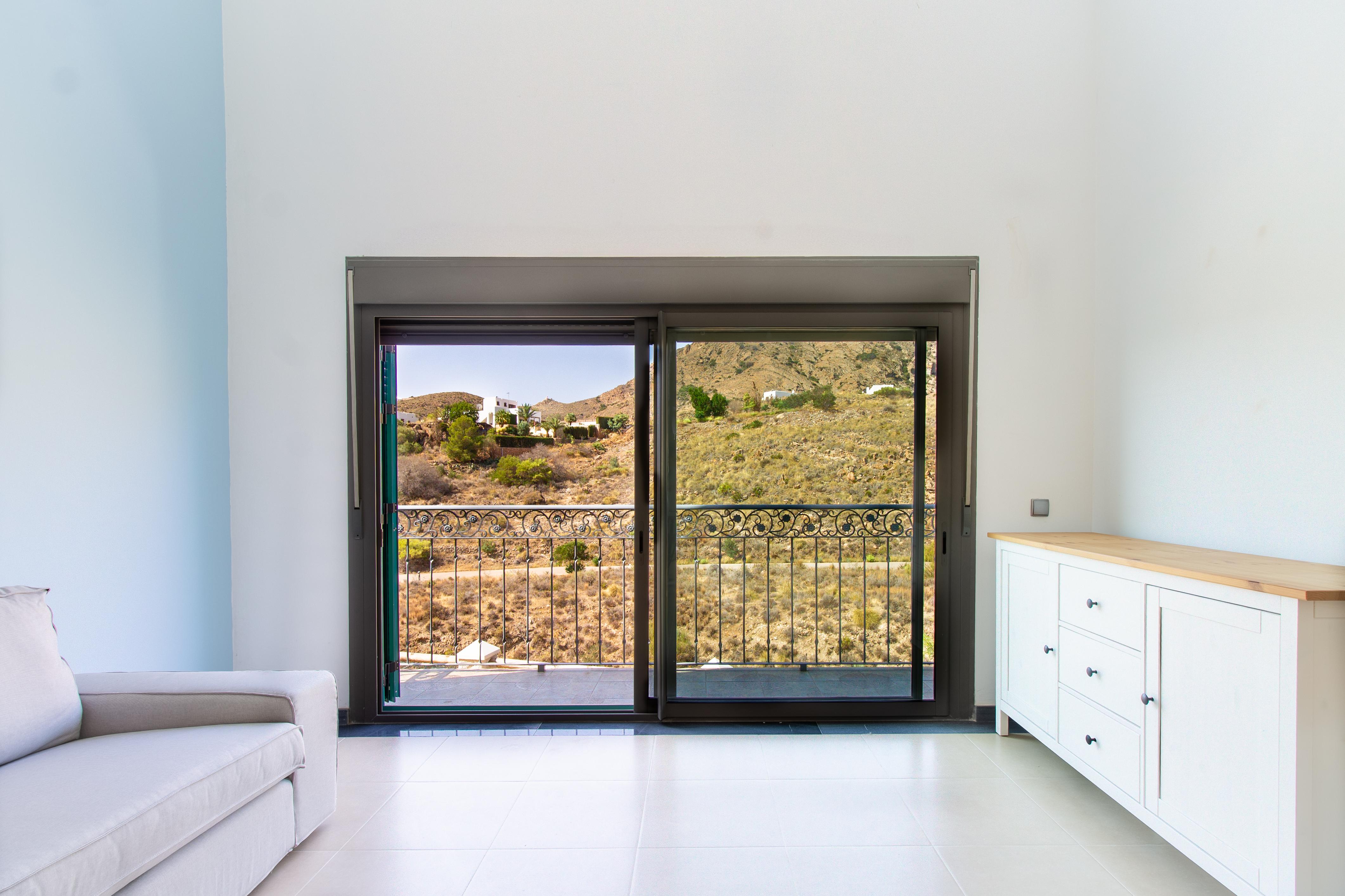 Casa independiente con gran jardín y vistas únicas al parque Natural Cabo de Gata