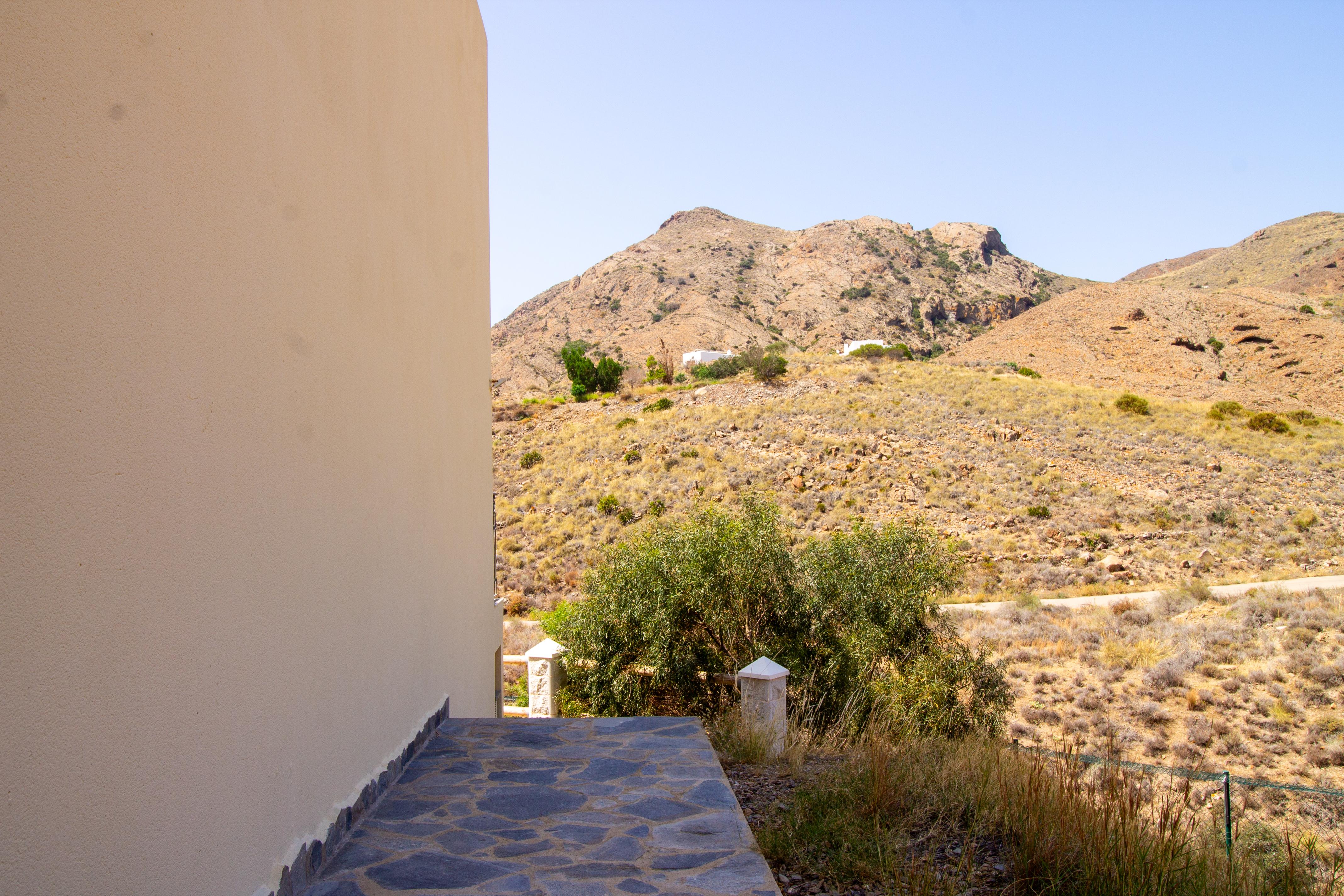 Casa independiente con gran jardín y vistas únicas al parque Natural Cabo de Gata