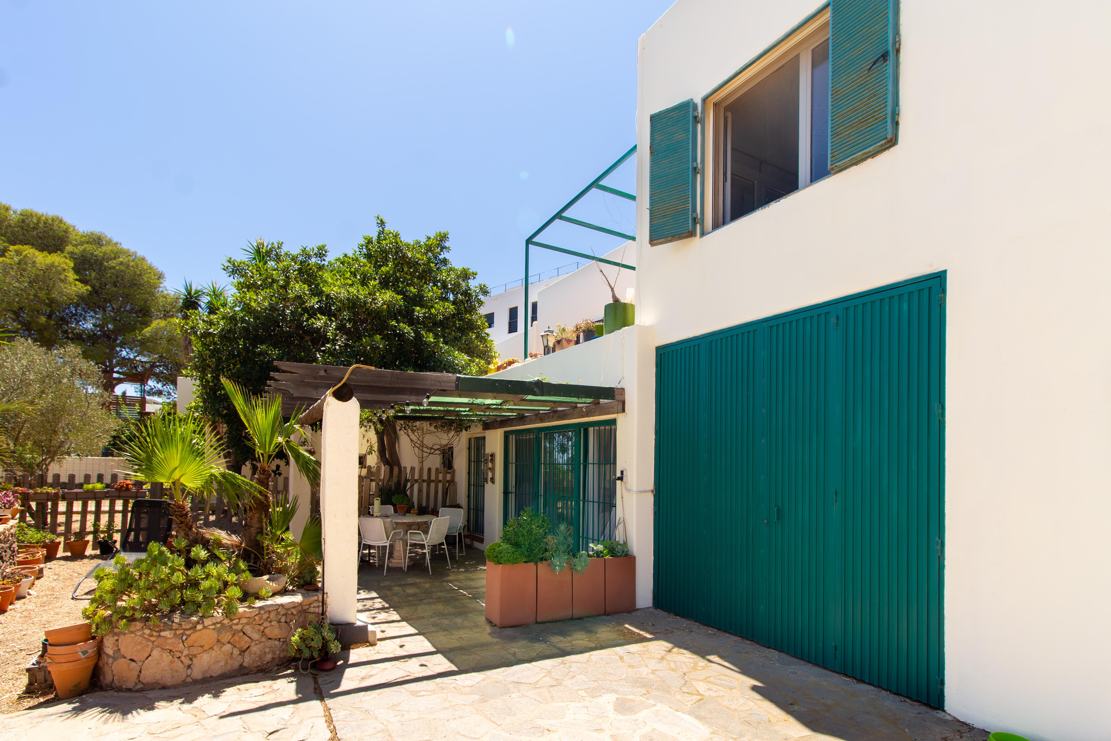 Casa con piscina y varias viviendas en Las Negras