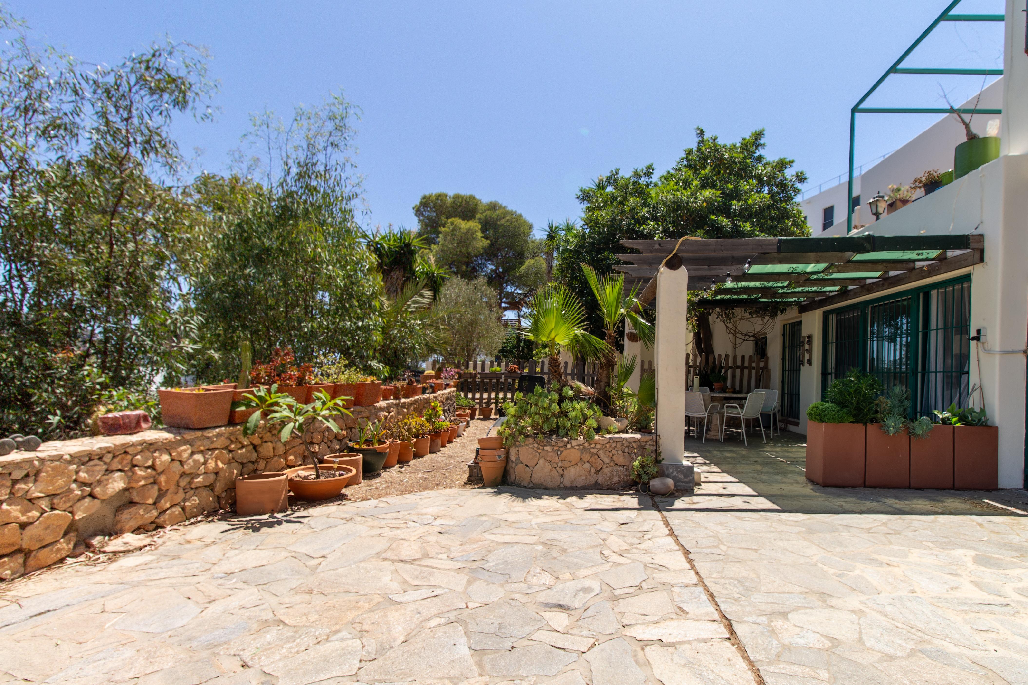 Casa con piscina y varias viviendas en Las Negras