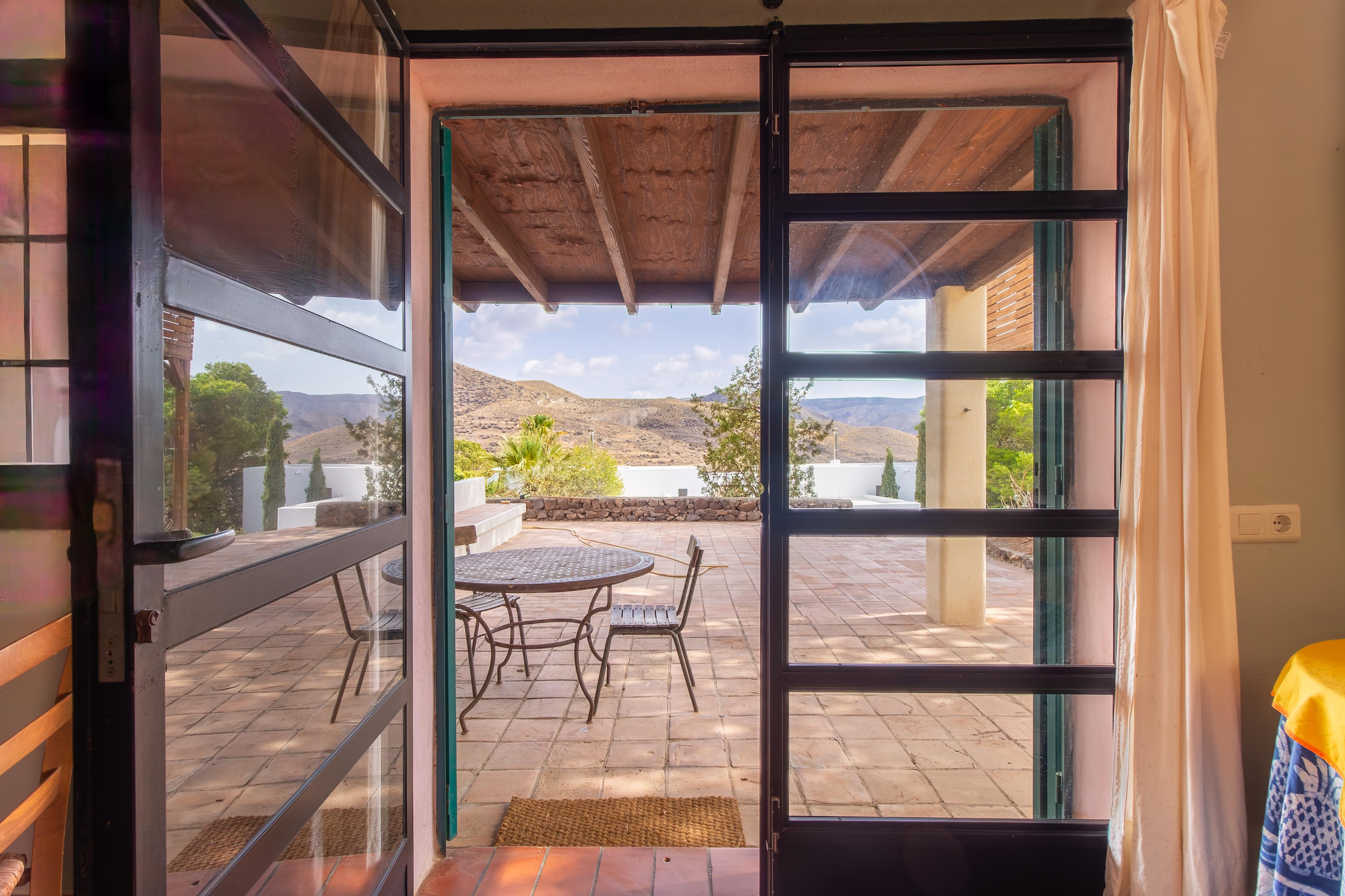 Casa con piscina y varias viviendas en Las Negras