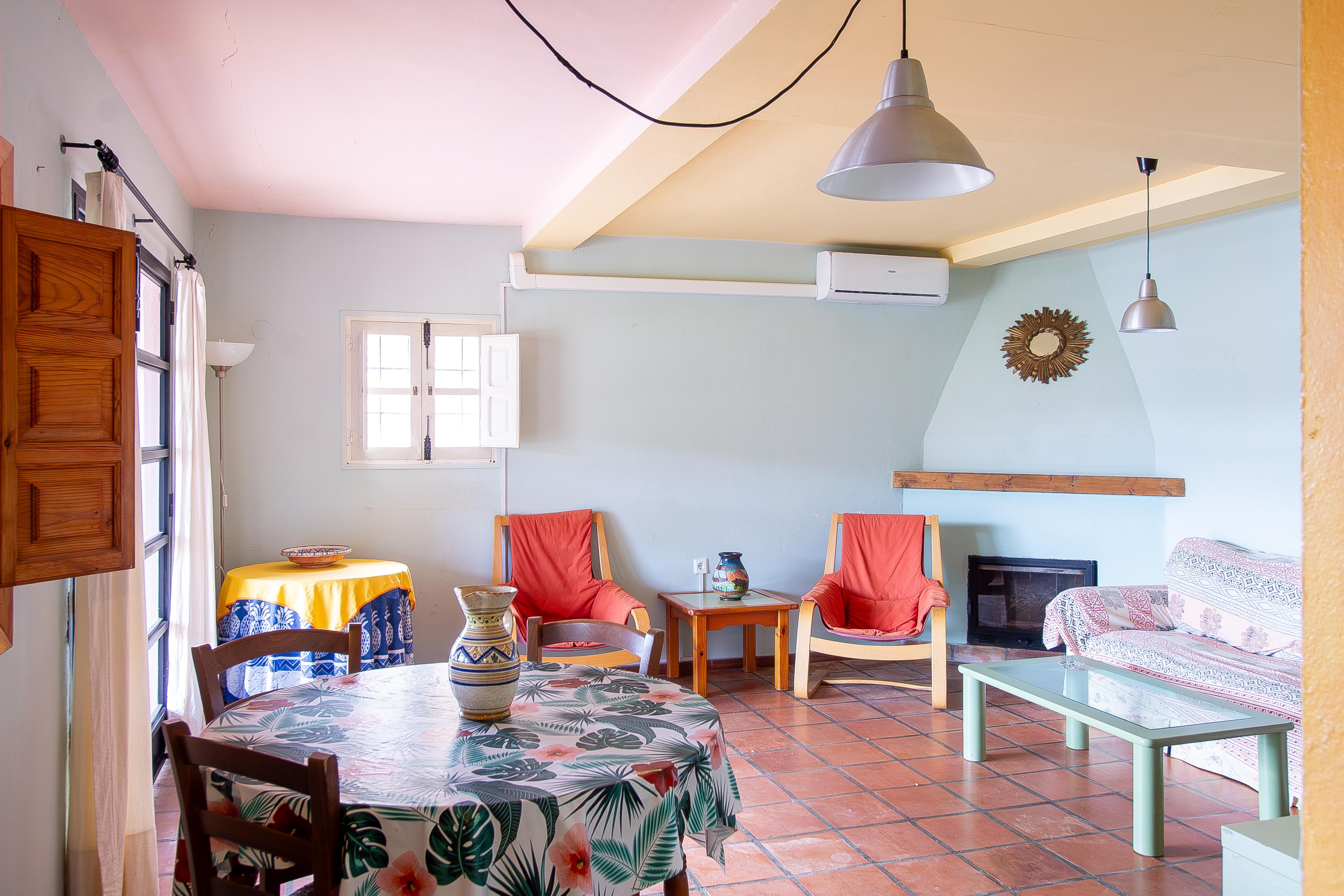 Casa con piscina y varias viviendas en Las Negras