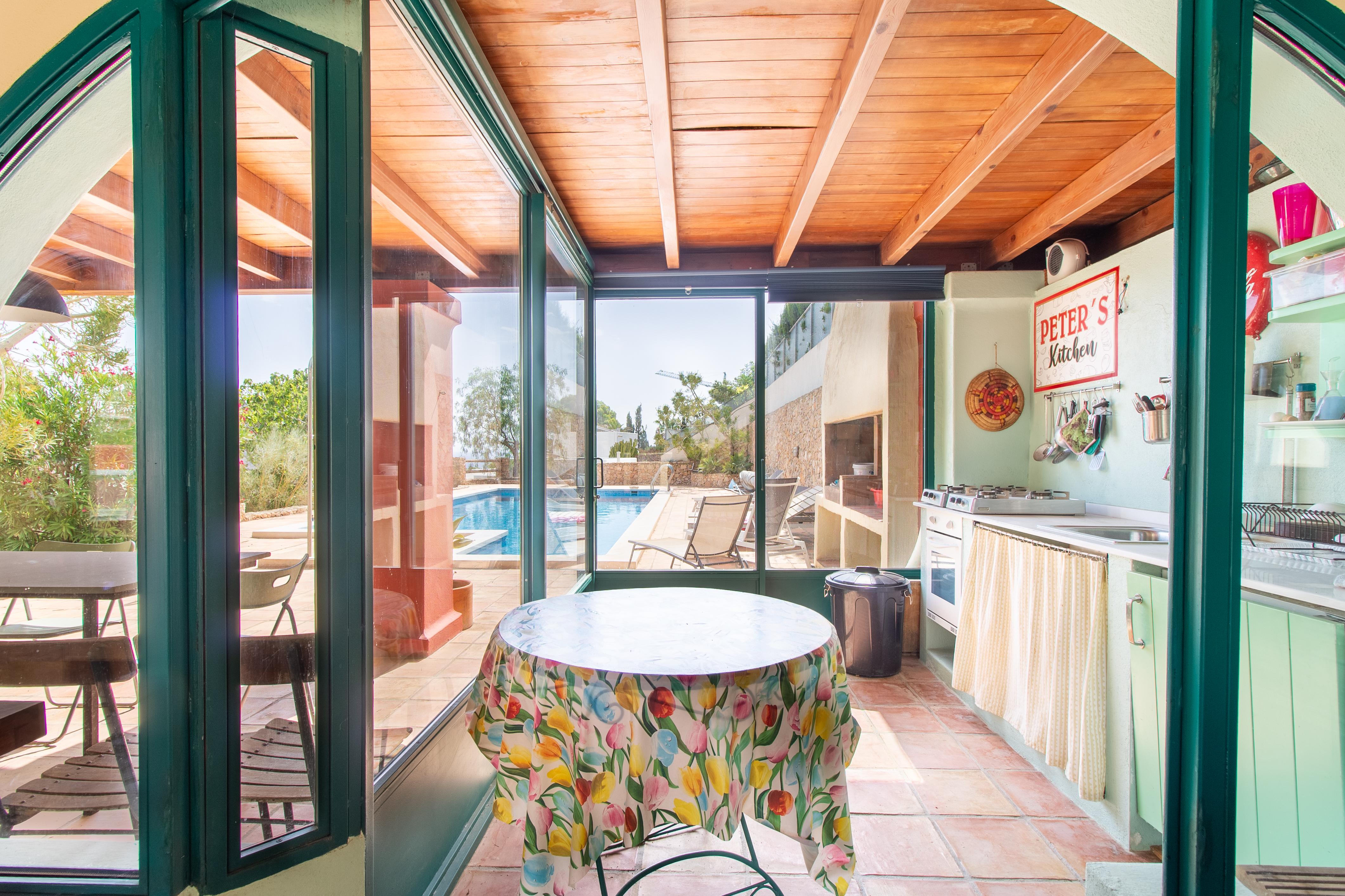 Casa con piscina y varias viviendas en Las Negras