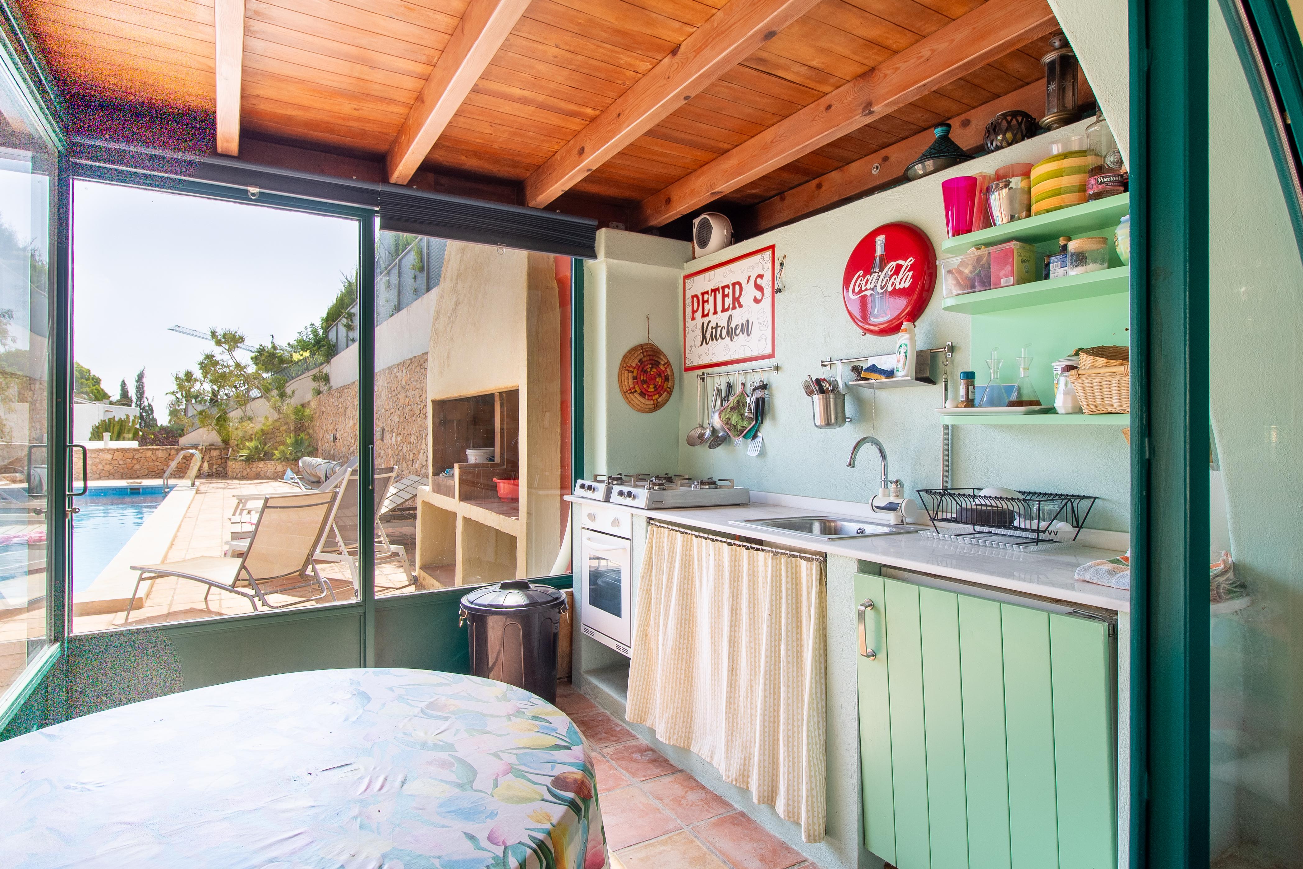 Casa con piscina y varias viviendas en Las Negras