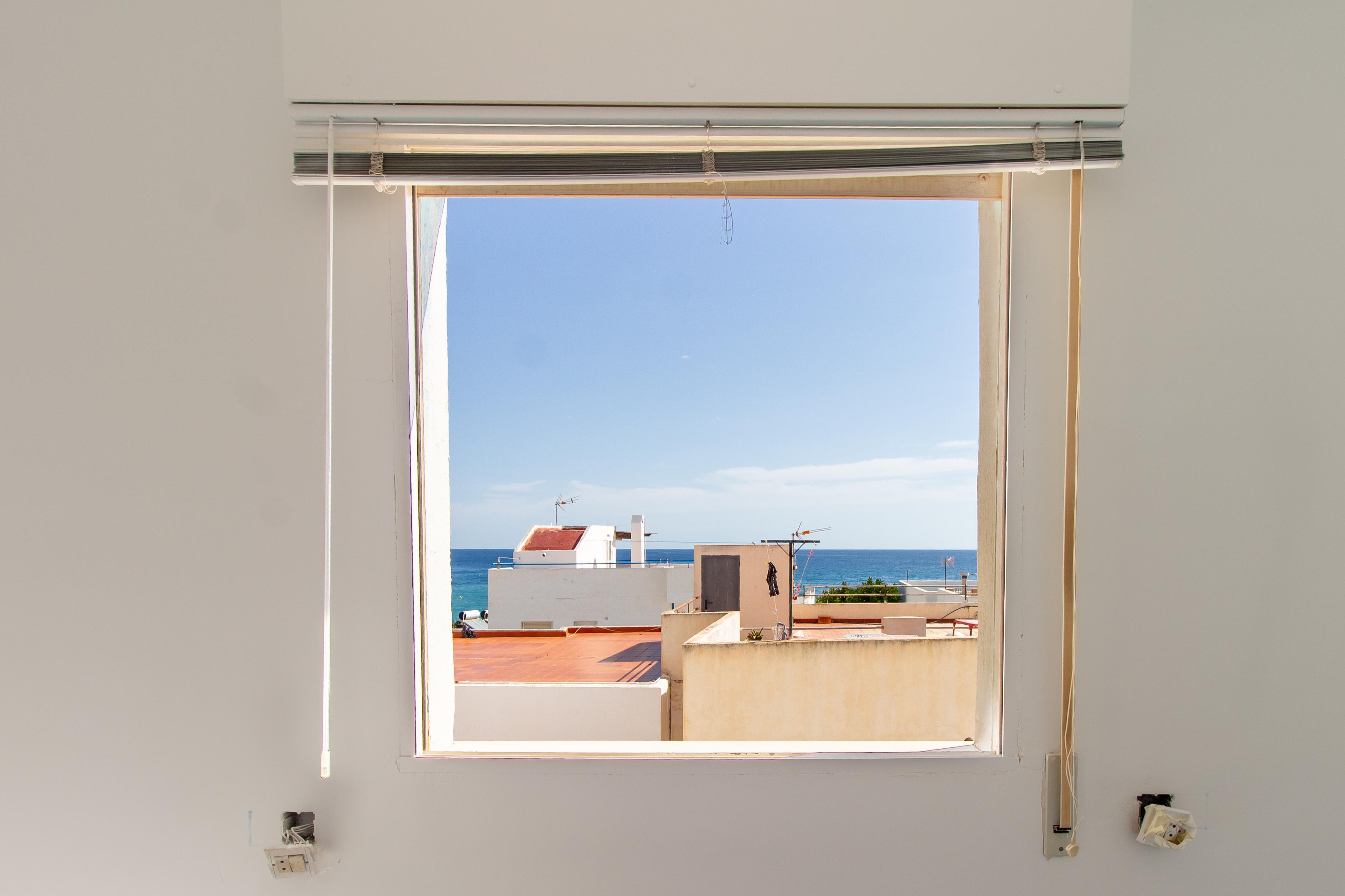 Triplex con vistas al mar y cochera privada