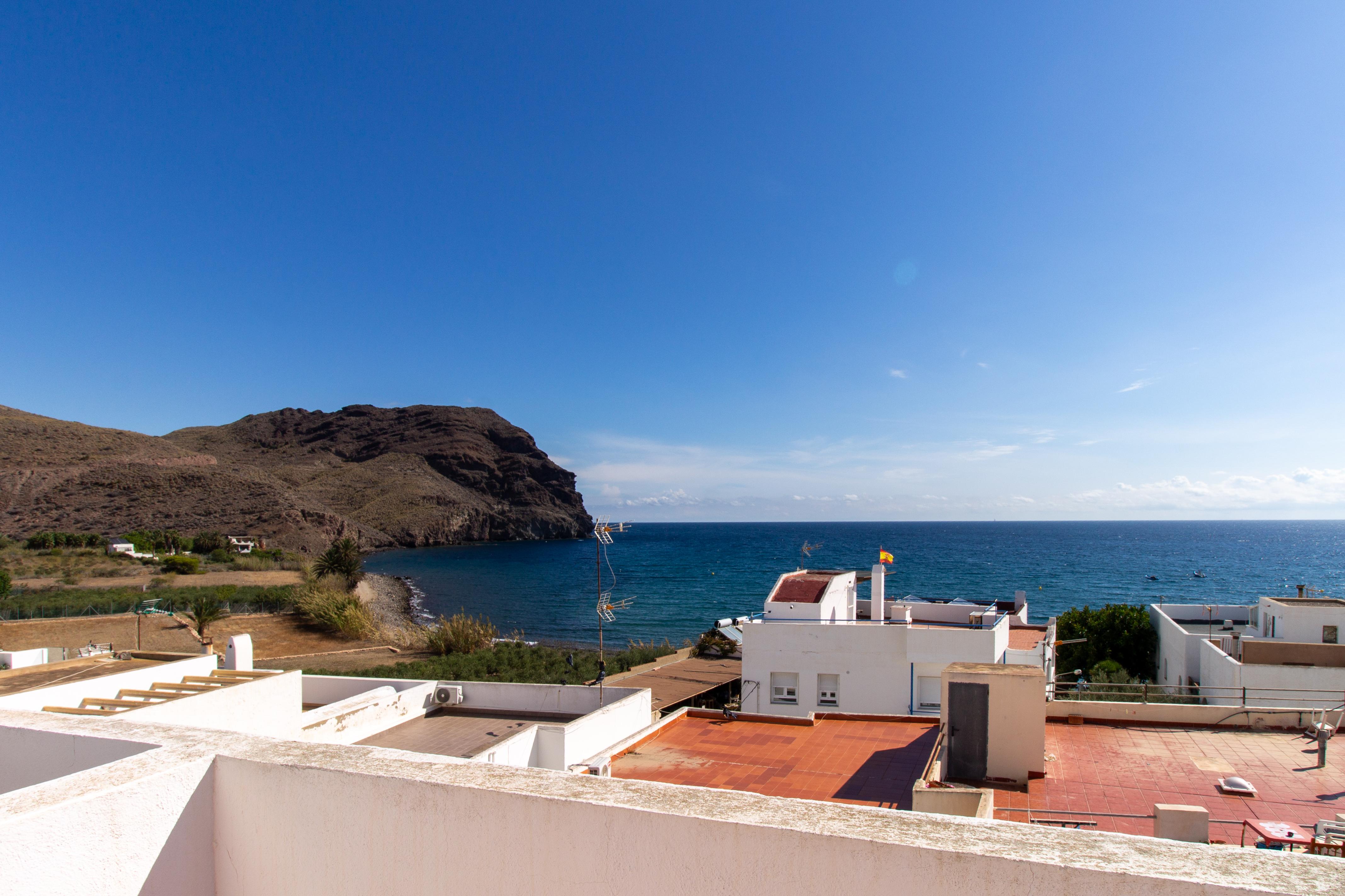 Triplex con vistas al mar y cochera privada