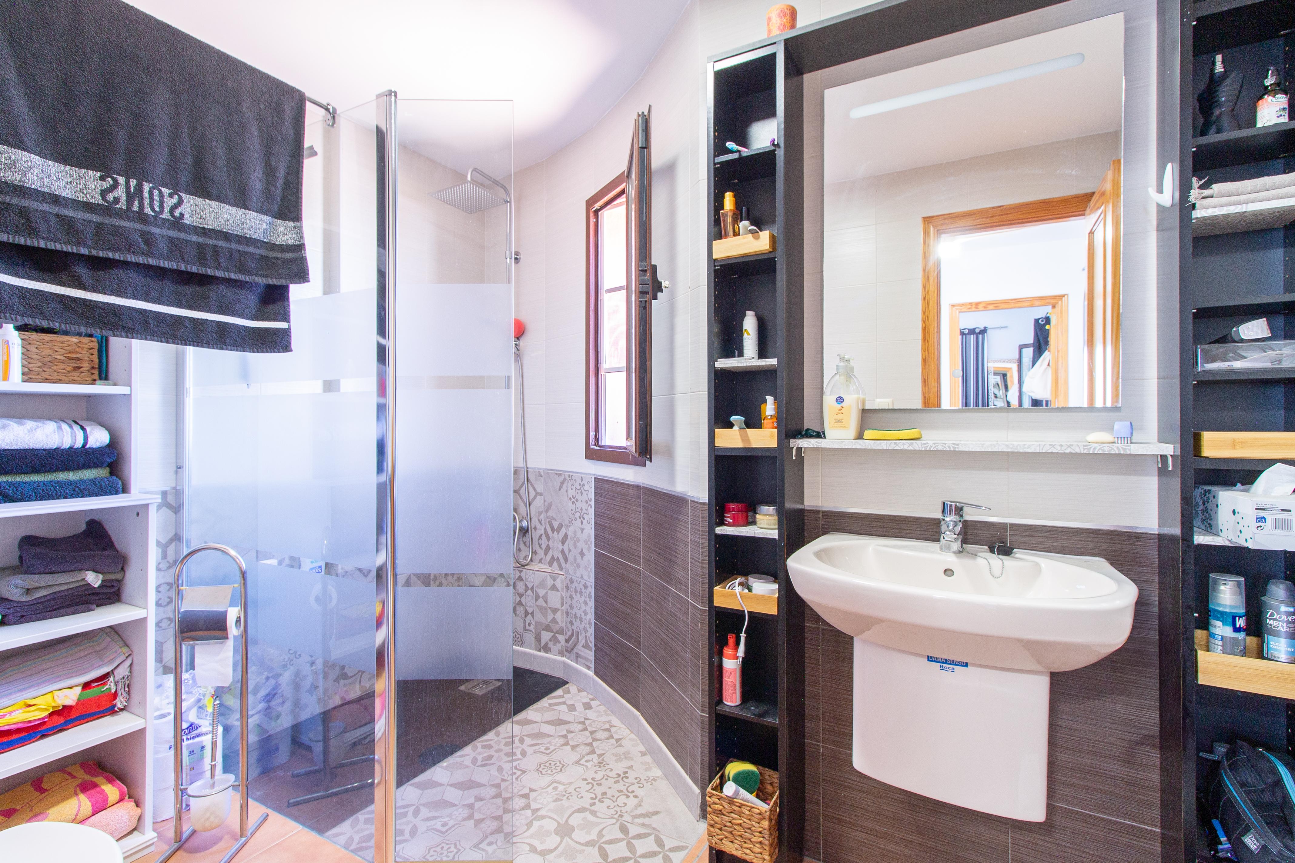 Casa con piscina comunitaria