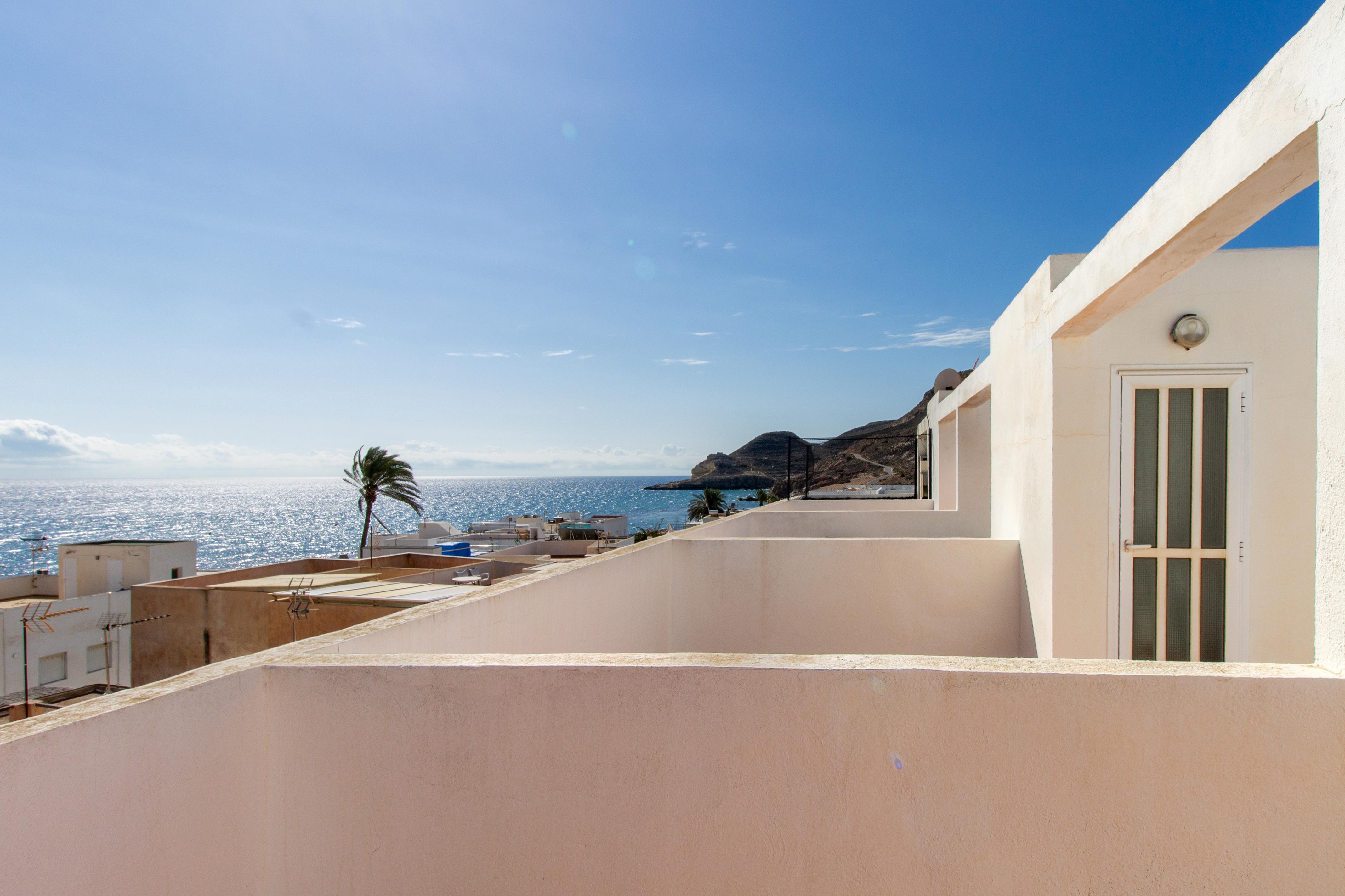 Triplex con vistas al mar y cochera privada