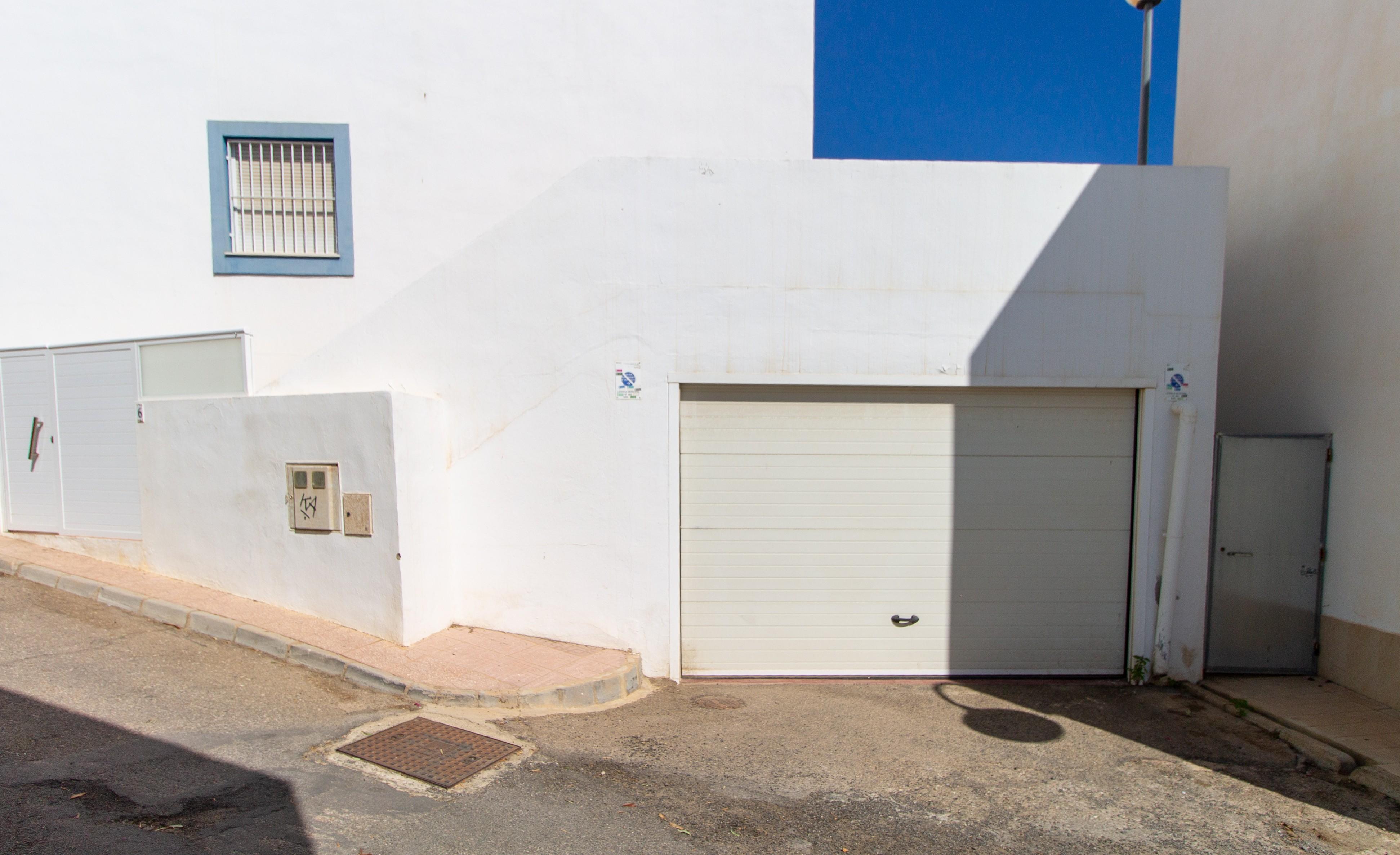 Triplex con vistas al mar y cochera privada